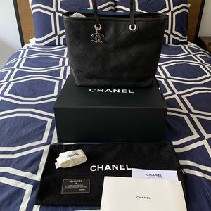 Authentic New Chanel Black Shopping Tote in Caviar